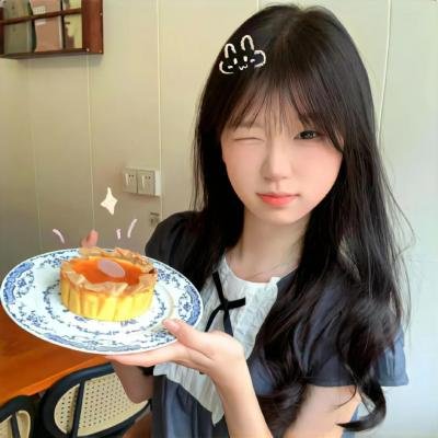 三小一家人
